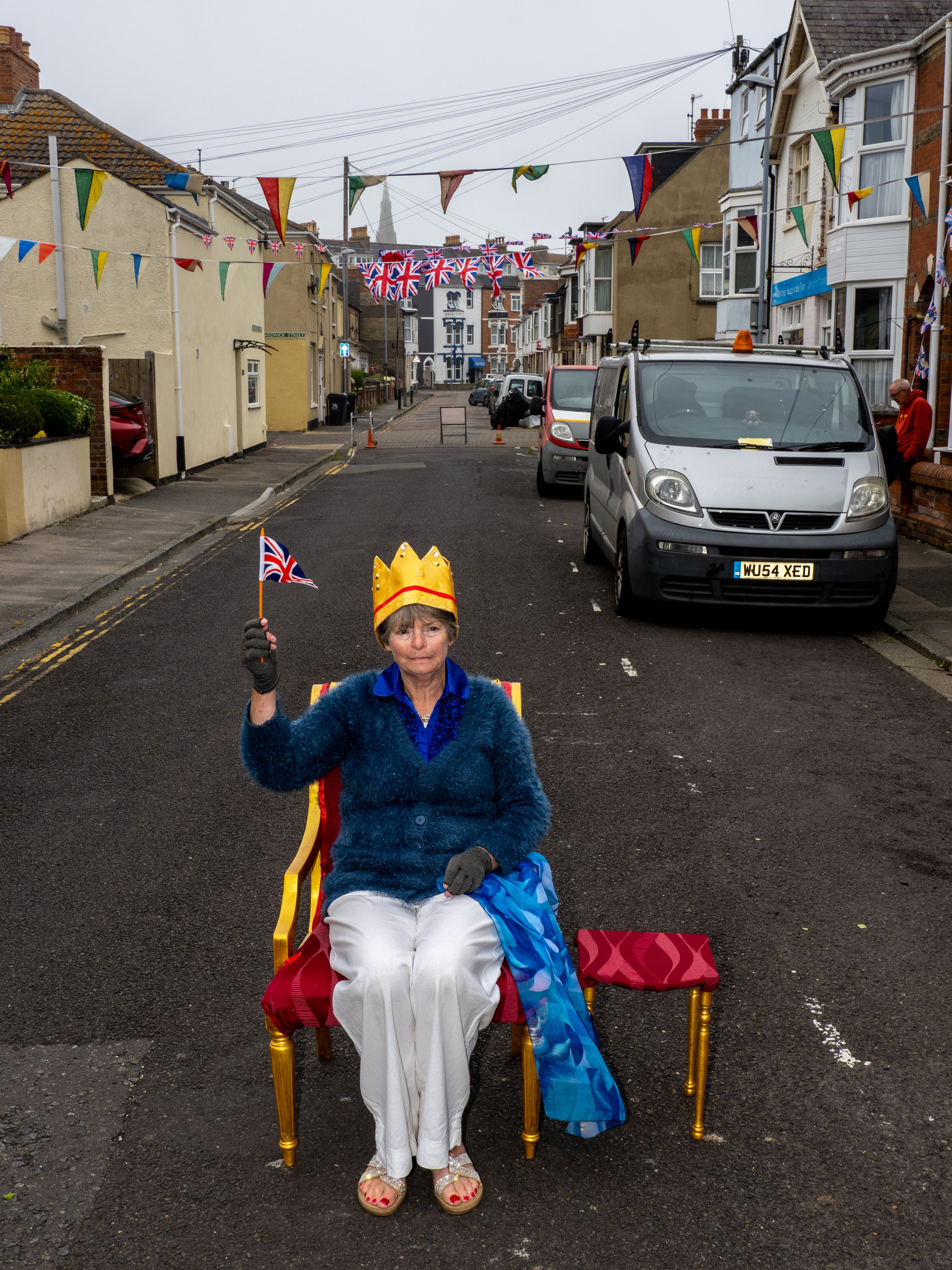 © Peter Dench • Exhibition The Ruling Class