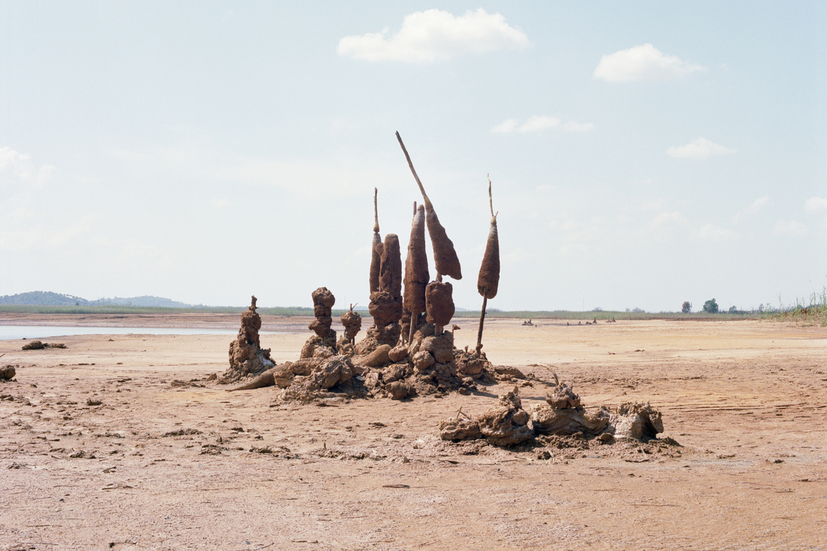© Coline Jourdan, Les noirceurs du fleuve rouge, avec le soutien de la ville de Rouen / Bourse Impulsion 2019 / Lauréate du concours Fisheye Festival Photo La Gacilly en 2020