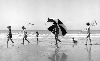 © Robert Doisneau • Exhibition Let's Go See the Sea