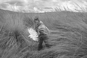 © Alessandro Cinque|Photo Award Terre Solidaire • Exhibition Soiled earth, damaged bodies