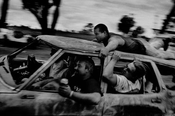 © Trent Parke|Magnum Photos • Exhibition Australia, unfiltered