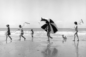 © Robert Doisneau • Exhibition Let's Go See the Sea