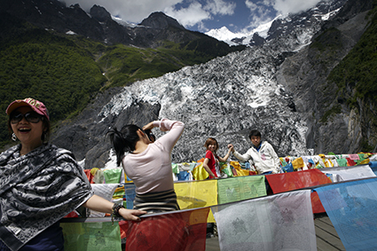 Jonas_Bendiksen__FestivalPhotoLaGacilly2021